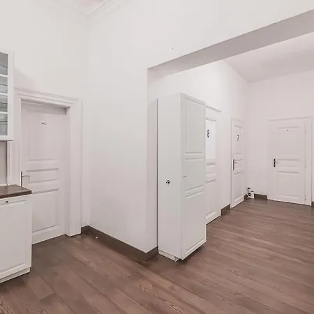 Private Room, Ac, W Kitchen * Praga